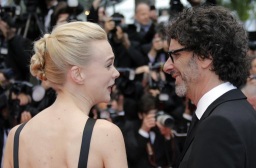 Joel Coen y Carey Mulligan durante la alfombra roja en Cannes del film "Inside Llewyn Davis". La producción ganó la mención del Gran Premio del Jurado